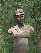 Памятник-бюст Герою Советского Союза Владимиру Задорожному, г. Витебск